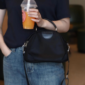 New Portable Nylon Cloth with Cowhide Shoulder Bag(Black)